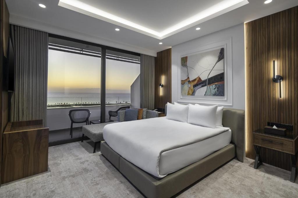 هتل گراند سفیر ریزورت